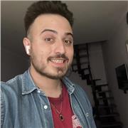 Si offrono lezioni interessanti per ragazzi/e di italiano, inglese e spagnolo